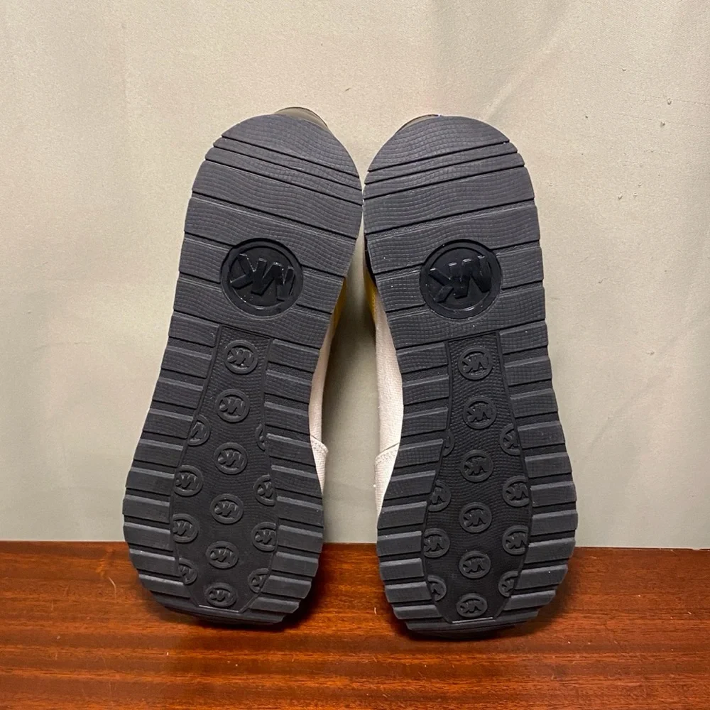 Michael Kors Maddy Trainers Tokyo Olympian MK Logo women’s size 9M New Other - Picture 6 of 6
